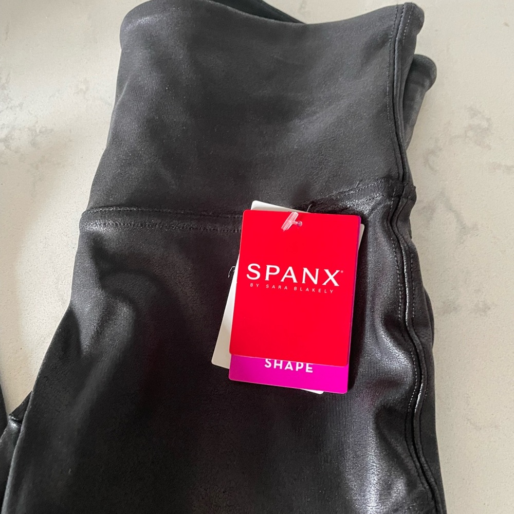 SPANX BLACK FAUX LEATHER LEGGINGS